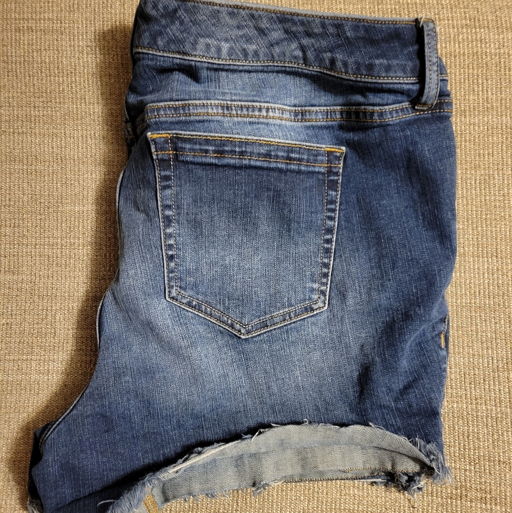 Torrid cut off shorts